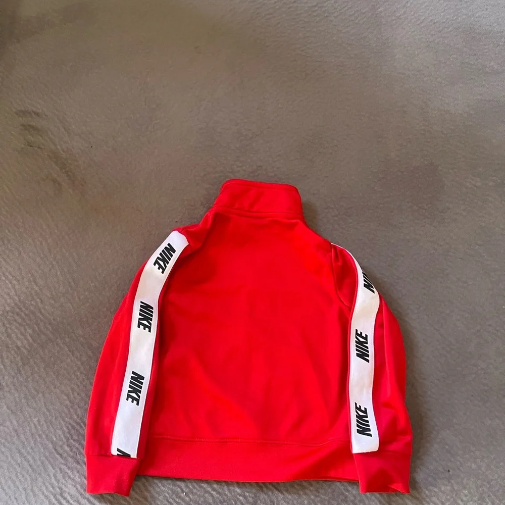 Nike Kids Red Tracksuit Set with White Logo Tape - Picture 5 of 8